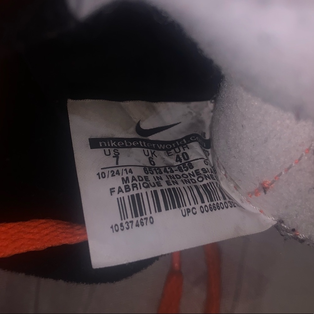Nike Magista Cleats